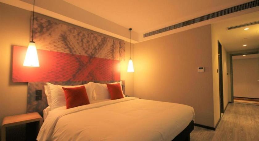 Ibis Shenyang North Station Hotel Exterior photo