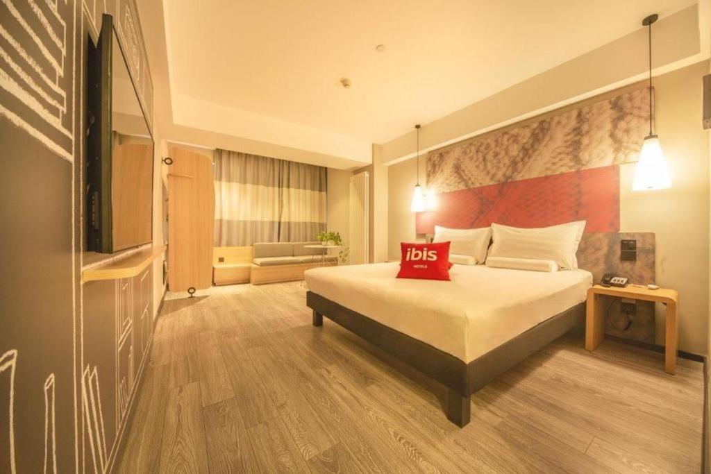 Ibis Shenyang North Station Hotel Exterior photo